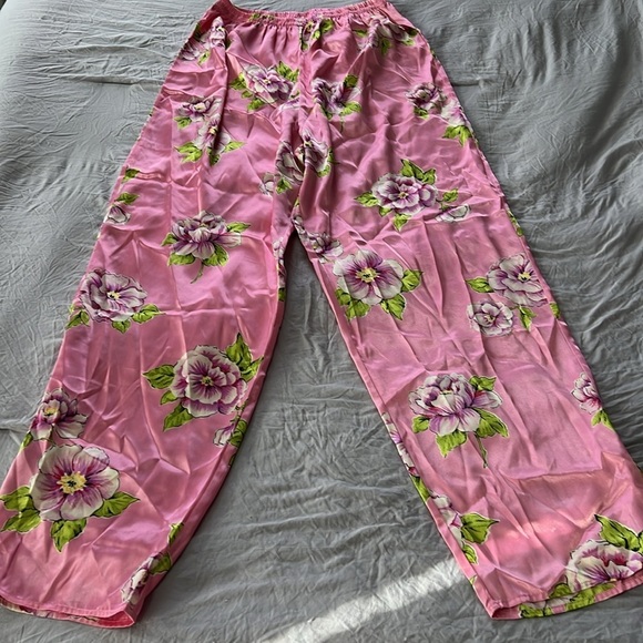 Vintage Two Piece Pink/Floral Print Satin Pajama Set - Picture 2 of 5